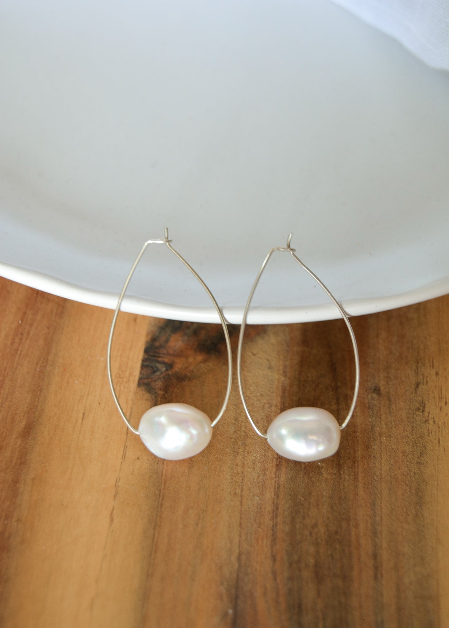 the HOOP earrings - oval hoop