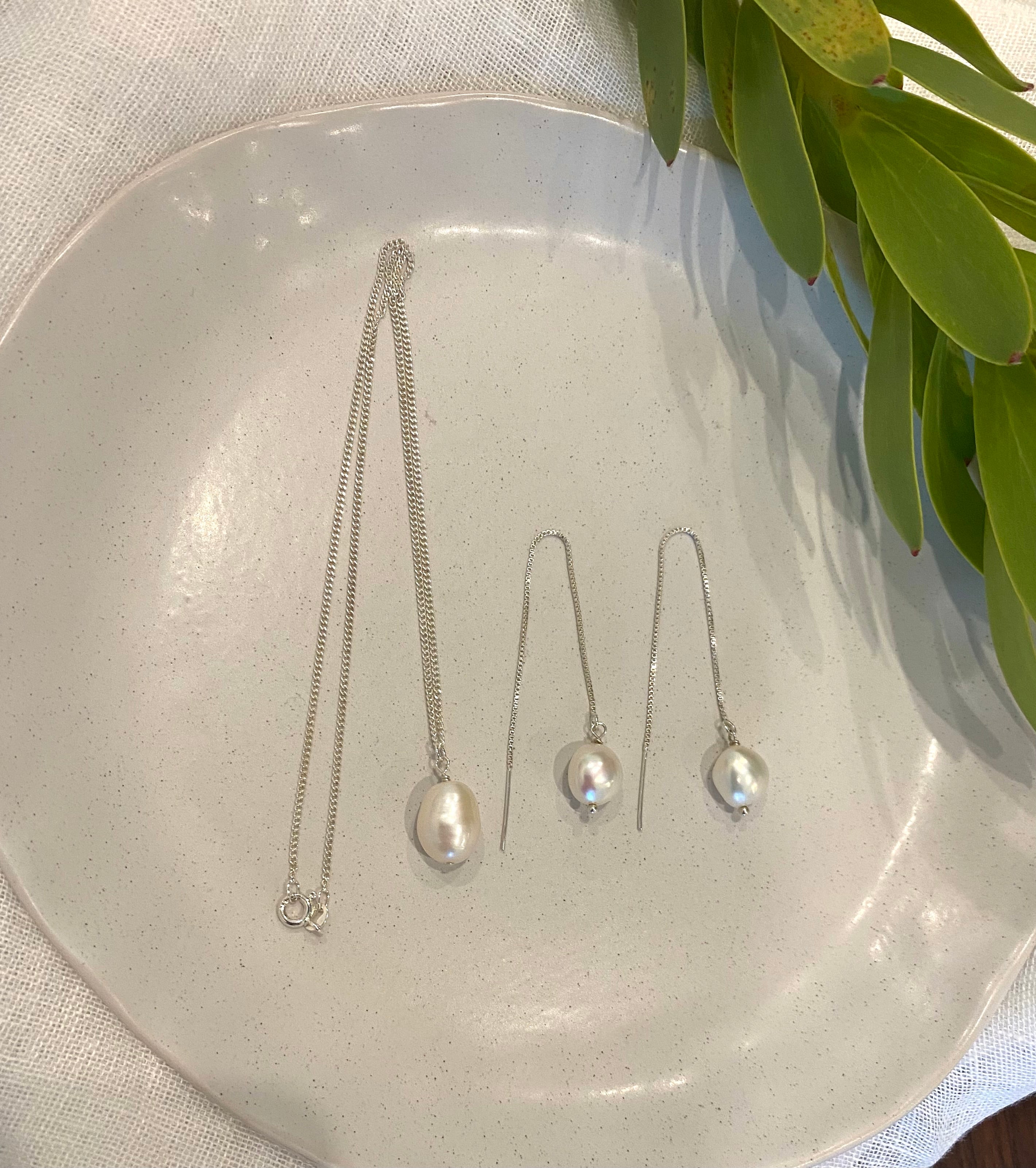 the IVY necklace ( matching pearl )